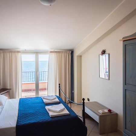 B&B La Sirena 산타 테레사 디 리바 외부 사진