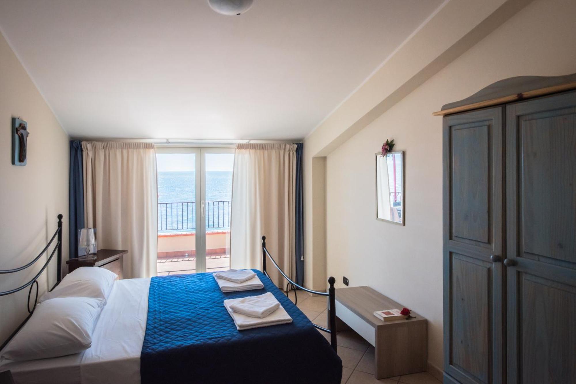 B&B La Sirena 산타 테레사 디 리바 외부 사진